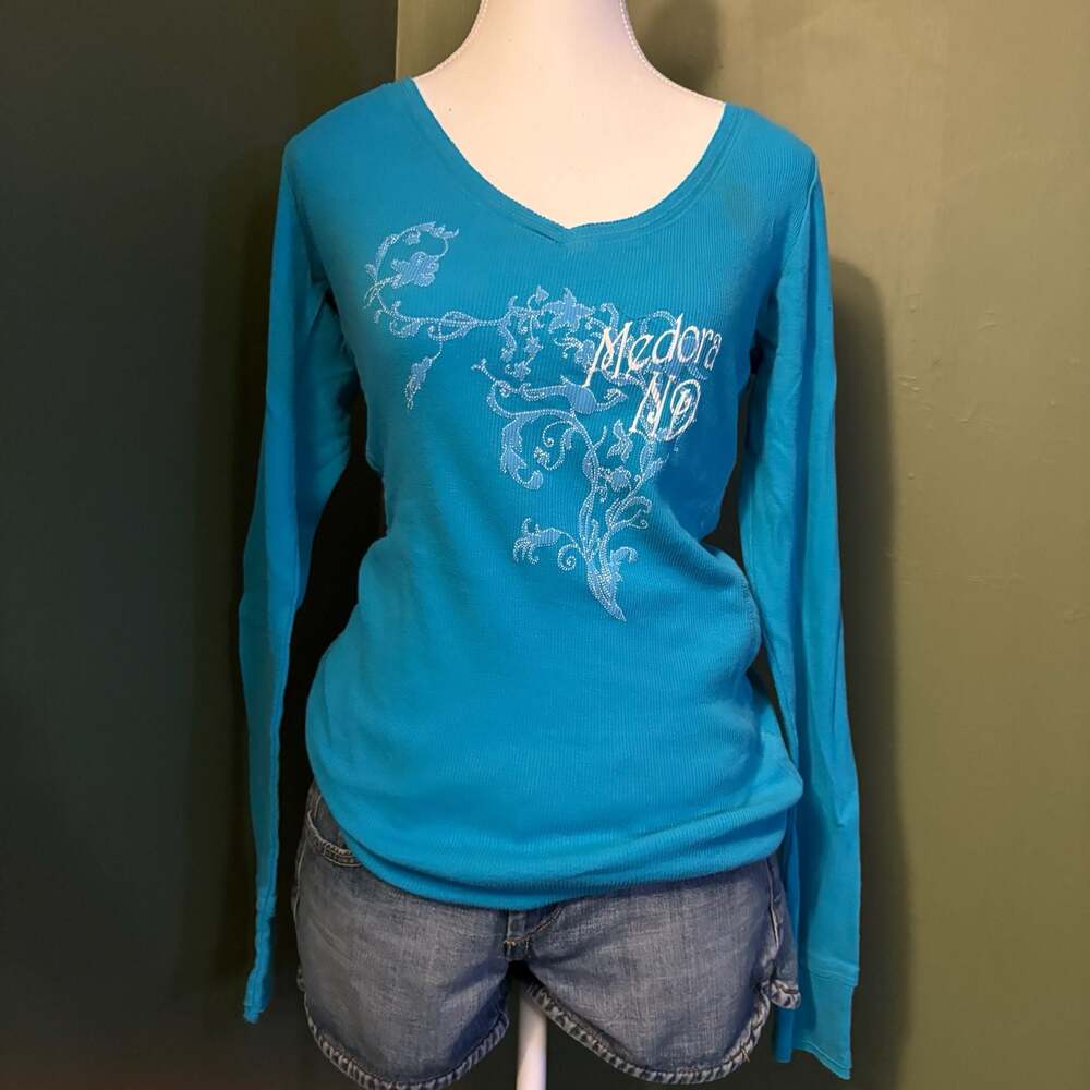 Tipsy U.S.A. Blue Ribbed Long Sleeve Graphic V-Neck Top